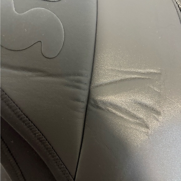 NWT SKIMS Rubberized Scuba Swim Scoop Neck One Piece Size Small - Picture 4 of 5